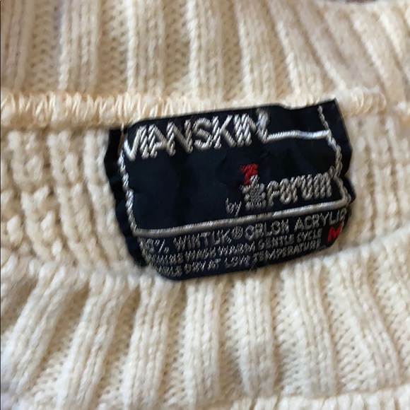 #151 Sweater - Picture 3 of 5